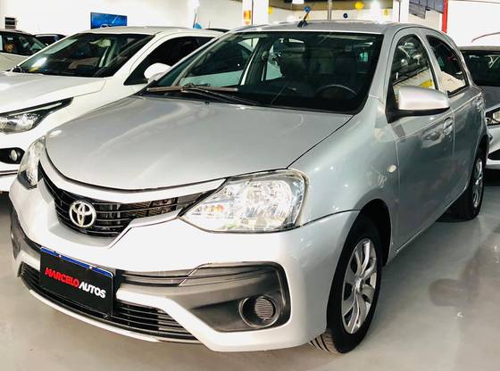 TOYOTA ETIOS 1.3 X 16V FLEX 4P AUTOMÁTICO TOYOTA ETIOS 1.3 X 16V FLEX 4P AUTOMÁTICO
